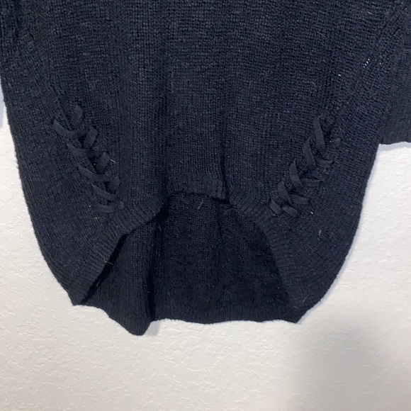 EXPRESS SWEATER - Picture 2 of 2